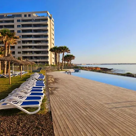 Posidonia Apartment, Ground Floor With Garden,3 Swimming Pools, Jacuzzi,parking Space * Torrevieja