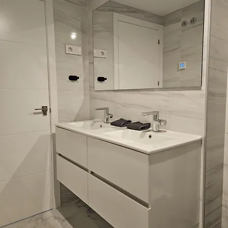 Apartmán Posidonia Apartment, Ground Floor With Garden,3 Swimming Pools, Jacuzzi,parking Space *